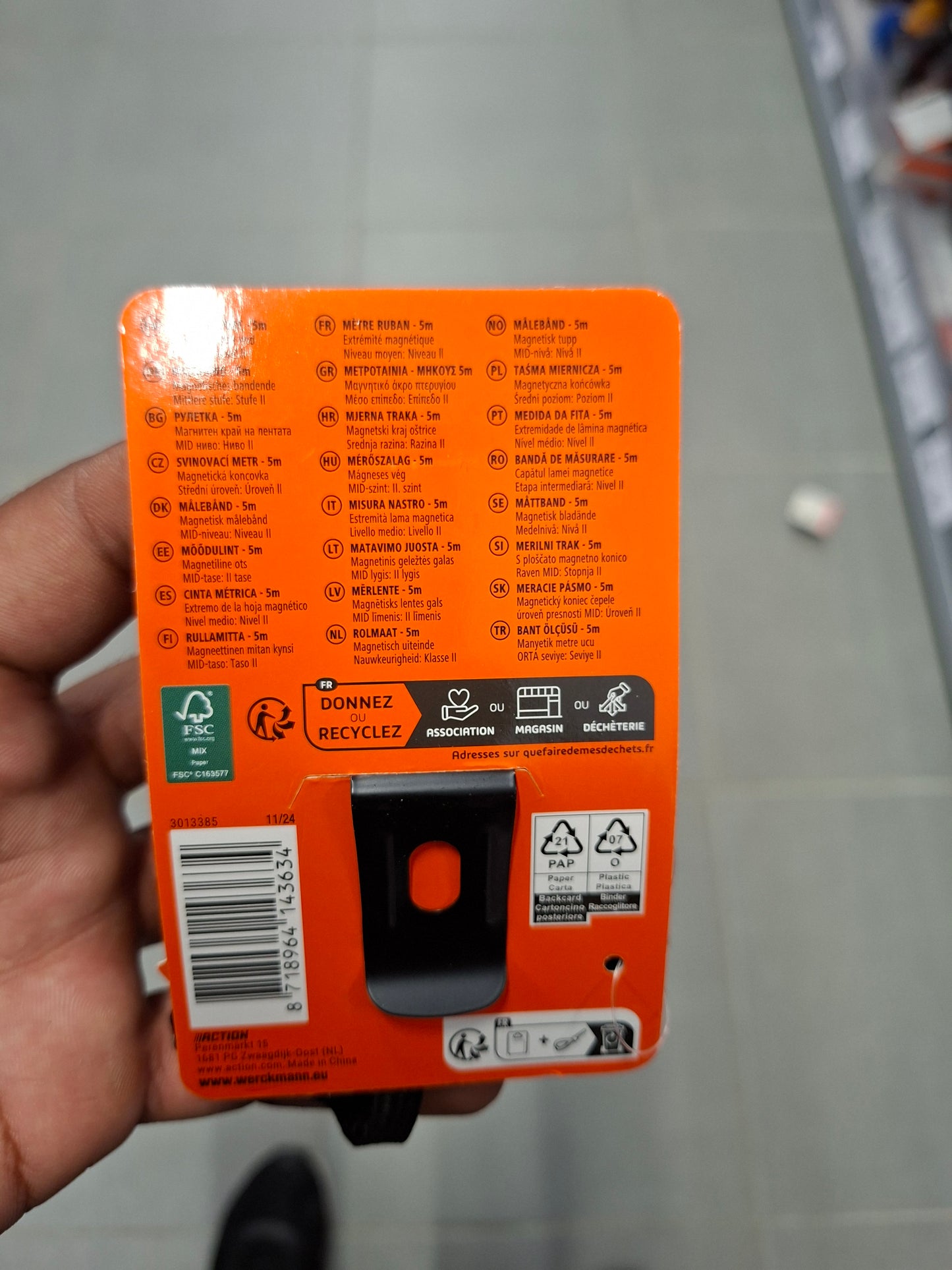 TAPE MEASURE
5m