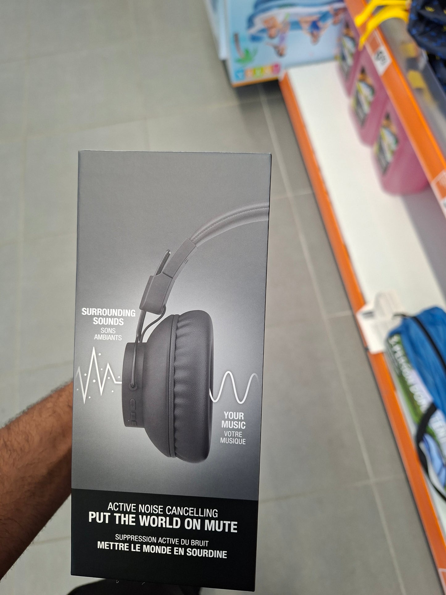 WIRELESS HEADPHONES